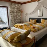 Toechterle Apartament *